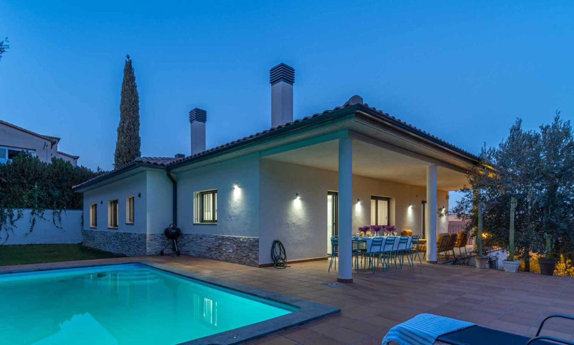 Villa Jouvacations Domenec Figueres (Girona)