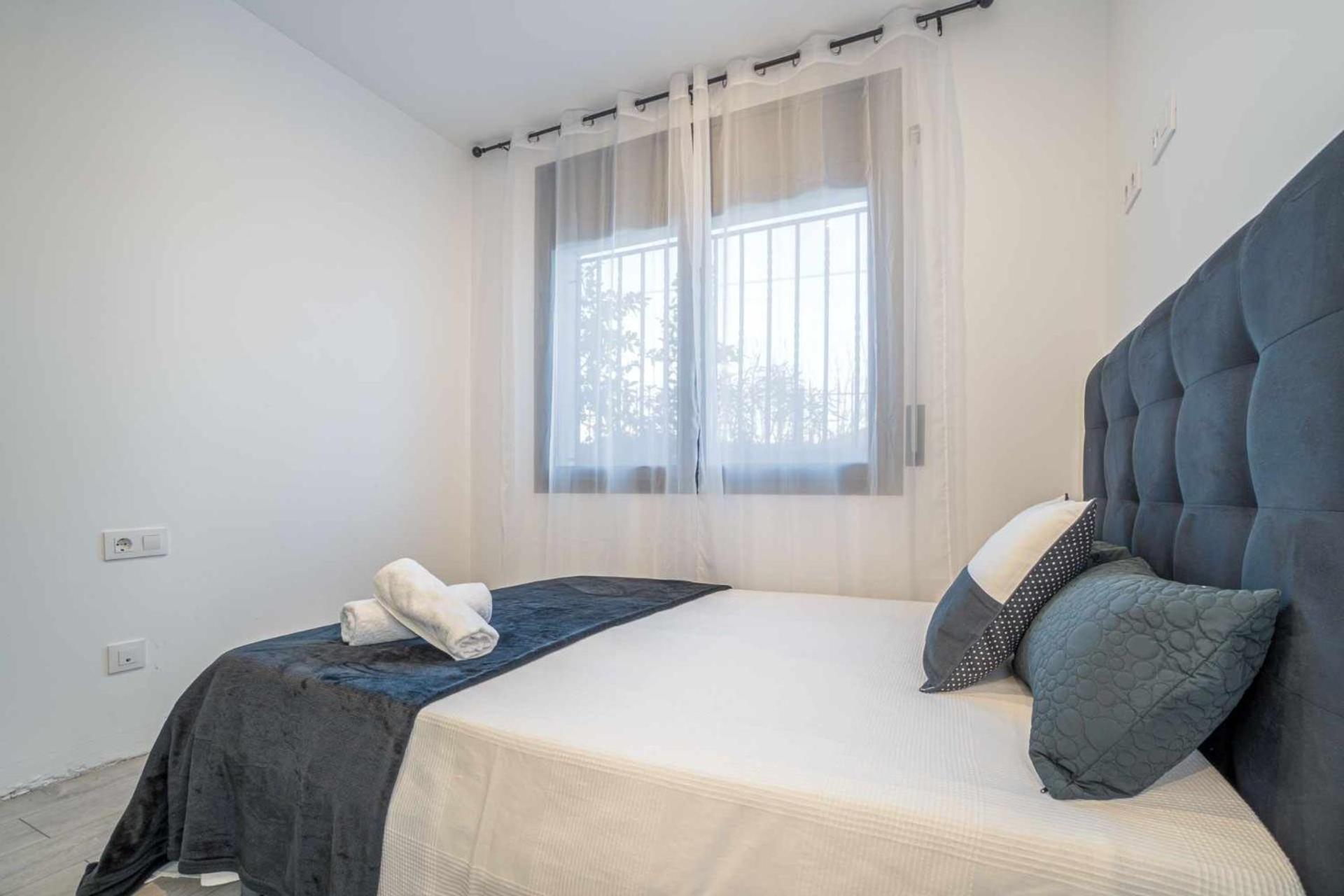 Jouvacations Domenec * Figueres (Girona)