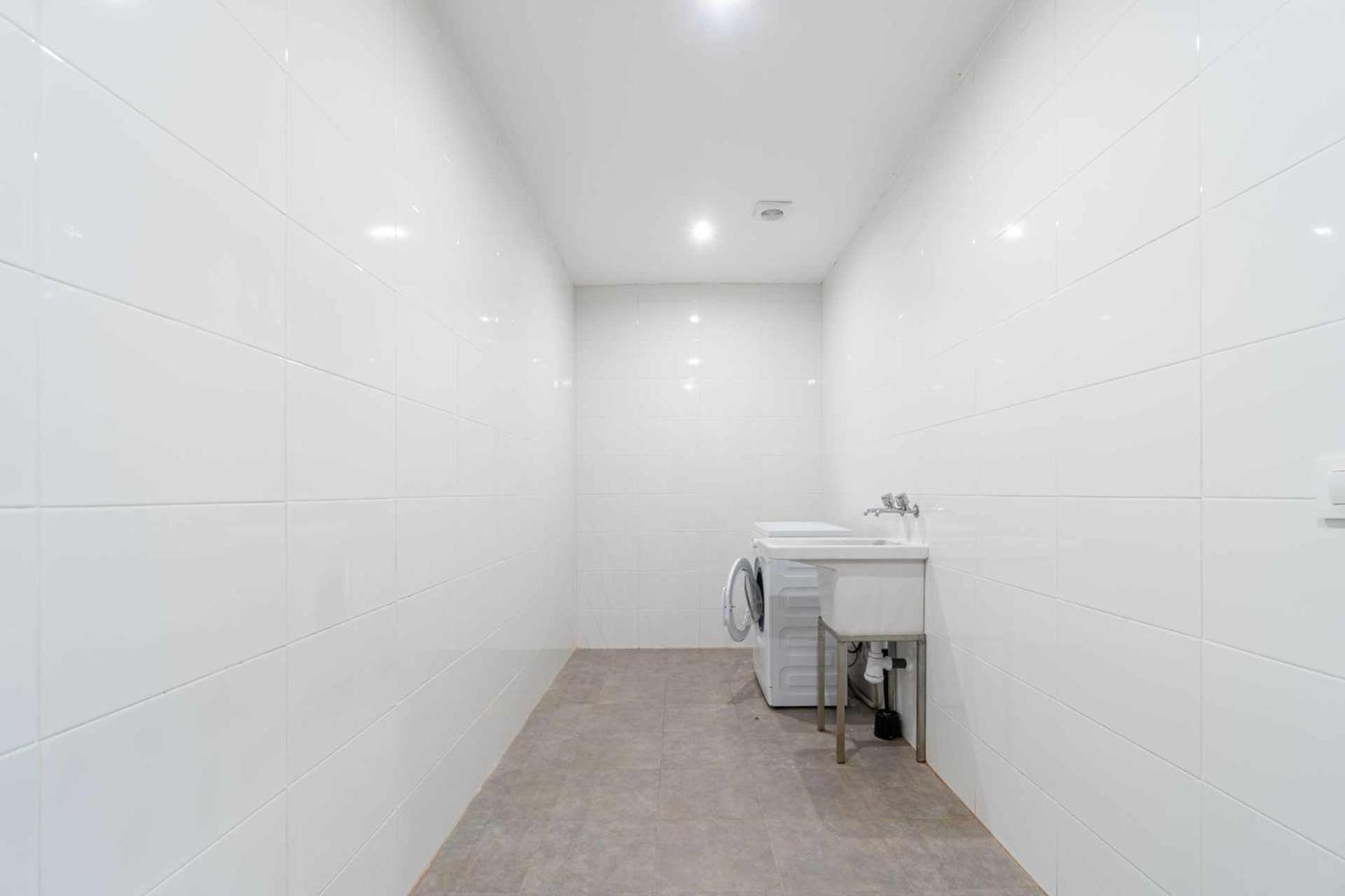 Jouvacations Domenec Figueres (Girona)