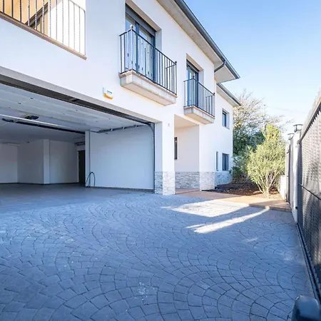 Jouvacations Villa Domenec Figueres  Exterior photo