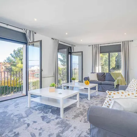 Jouvacations Villa Domenec Figueres  Exterior photo